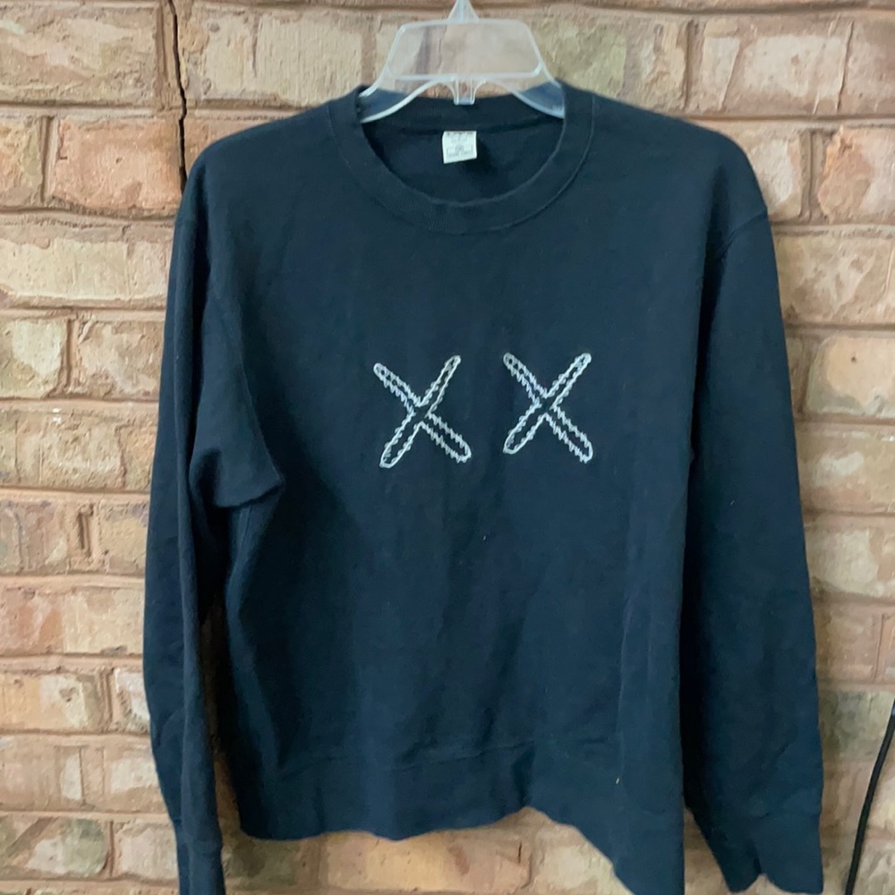 KAWS X Uniqlo Crewneck